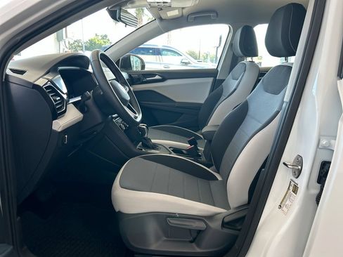 Certified 2025 Volkswagen Taos S FWD image 11
