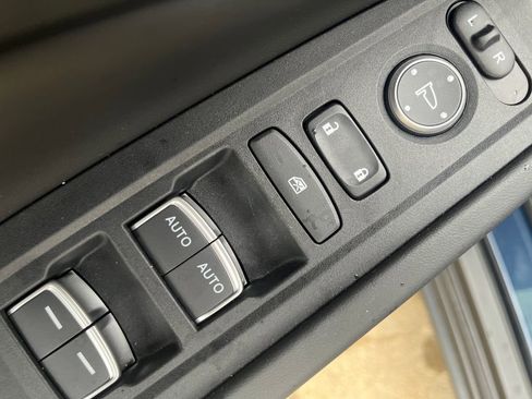 Used 2024 Honda Accord EX image 12