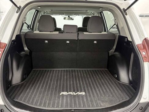 Used 2013 Toyota RAV4 XLE image 27