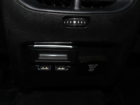 Used 2020 Jeep Cherokee Trailhawk w/ Comfort/Convenience Group AWD/4WD image 13
