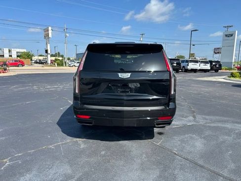 Certified 2024 Cadillac Escalade Sport Platinum w/ LPO, ONYX Package AWD/4WD image 7