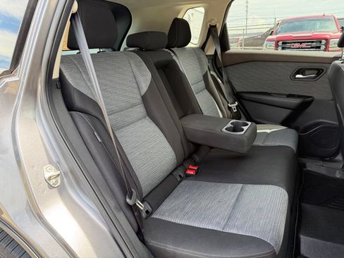 Used 2023 Nissan Rogue SV FWD image 22