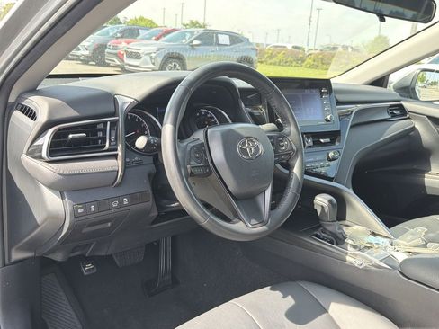 Used 2024 Toyota Camry SE FWD image 10