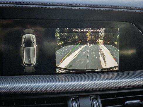 Used 2024 Alfa Romeo Stelvio Veloce image 25