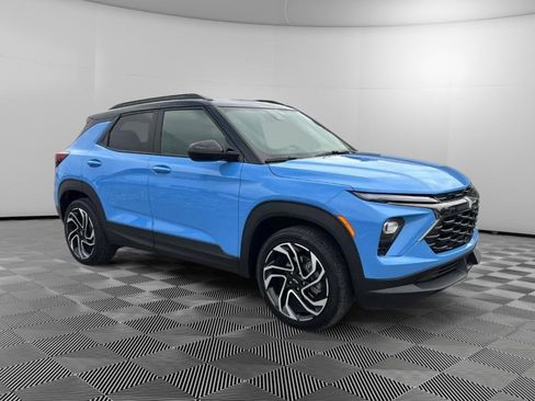 Used 2024 Chevrolet TrailBlazer RS w/ Convenience Package image 2