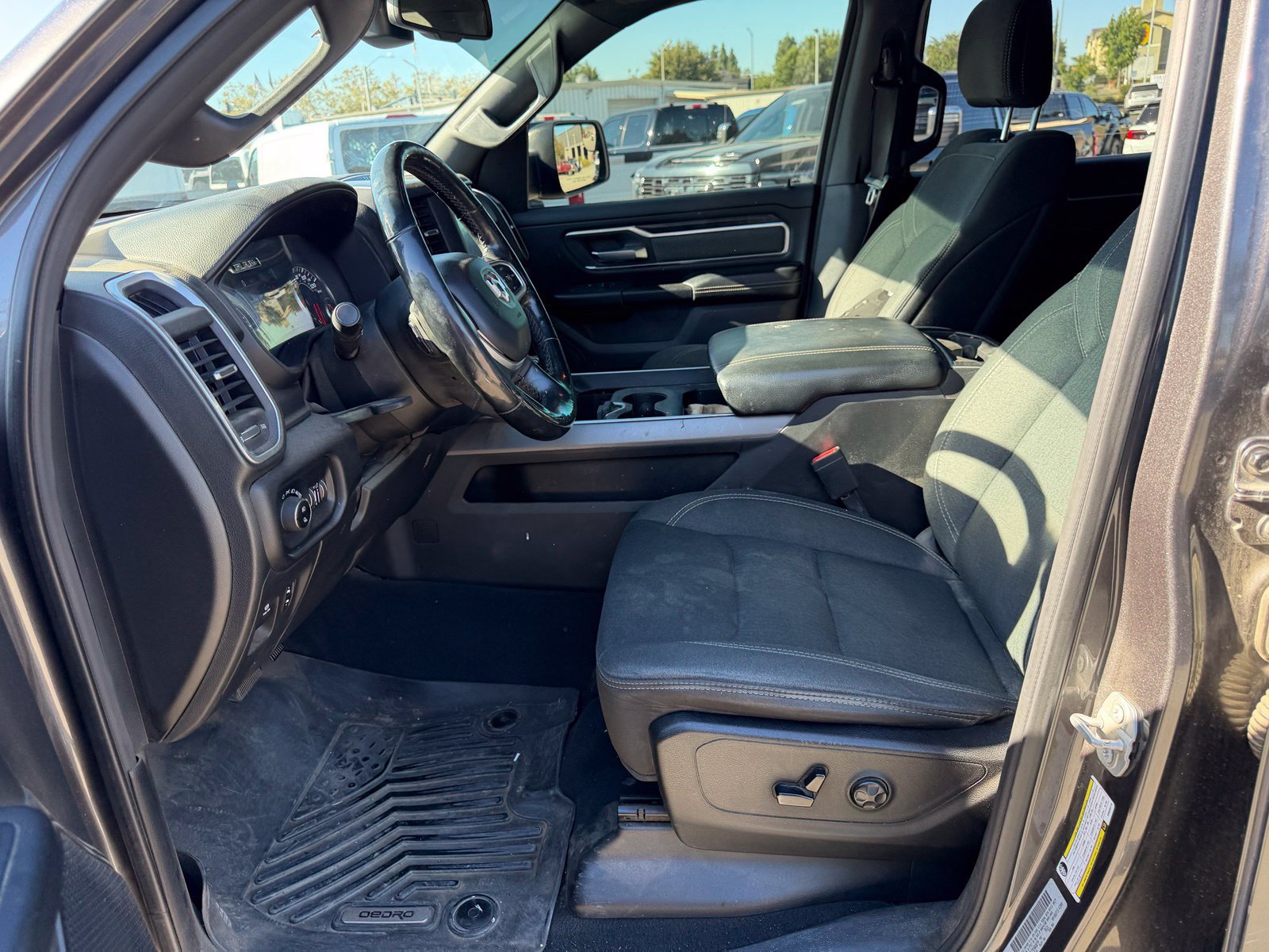 Used 2019 RAM 1500 Big Horn AWD/4WD image 10