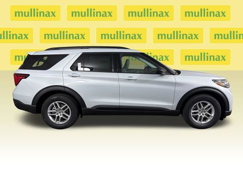 New 2026 Ford Explorer Active w/ Active Comfort Package RWD image 2