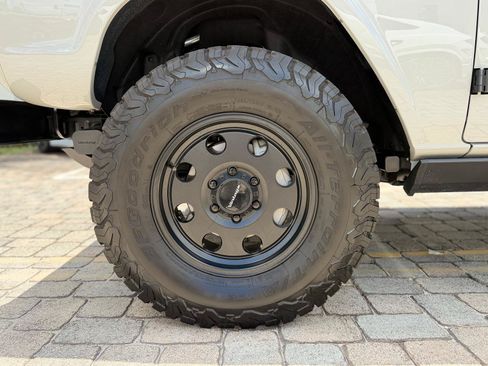 Used 2025 Ford Bronco Badlands AWD/4WD image 27