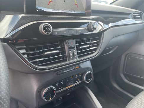 Used 2024 Ford Escape ST-Line image 15