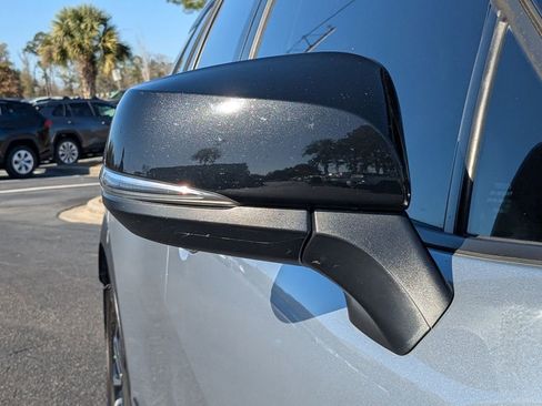 Certified 2024 Toyota Corolla Cross SE image 10