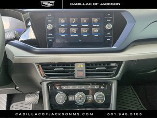 Used 2024 Volkswagen Taos SE video 3