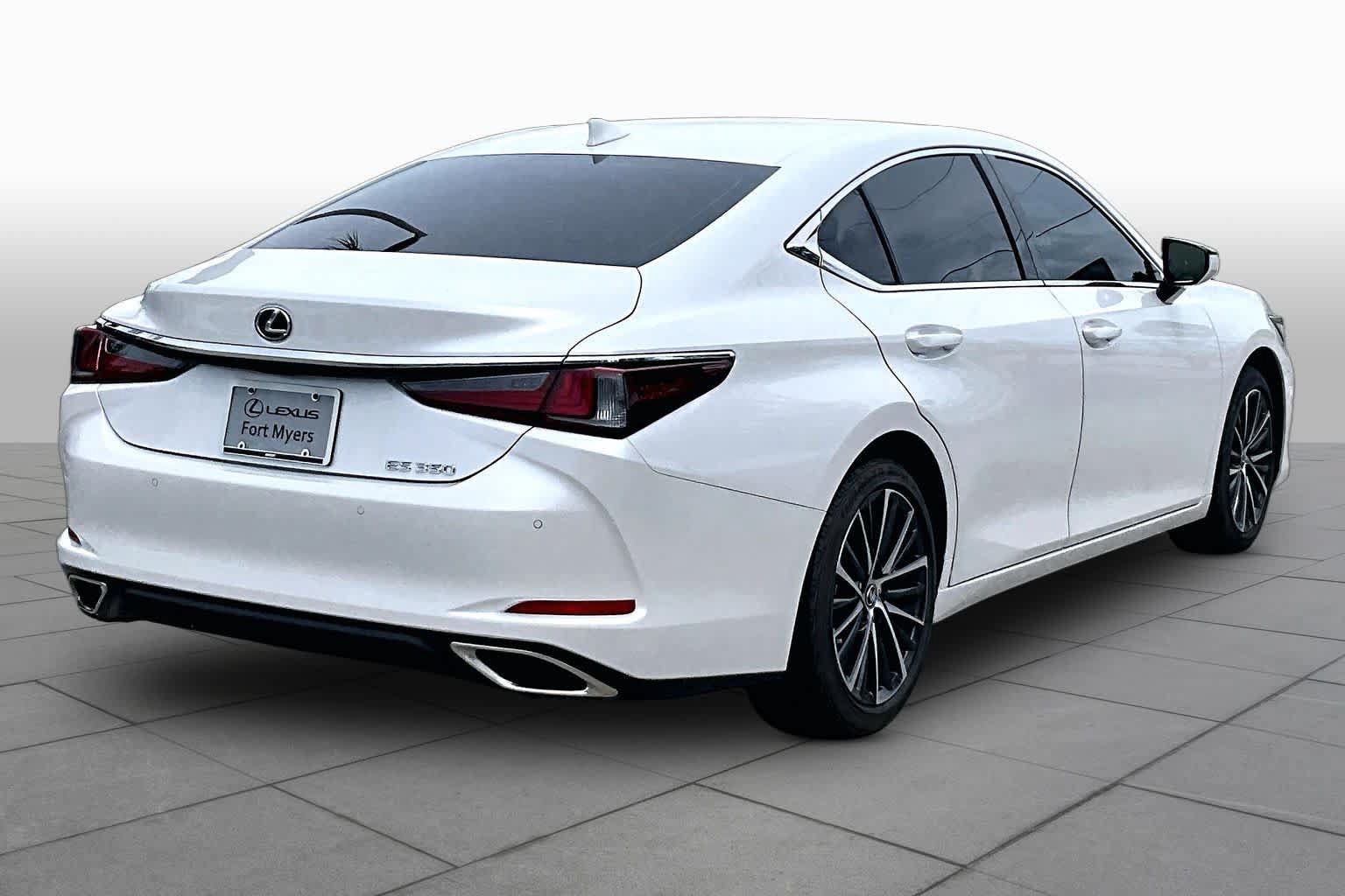Used 2025 Lexus ES 350 w/ Premium Package FWD image 13