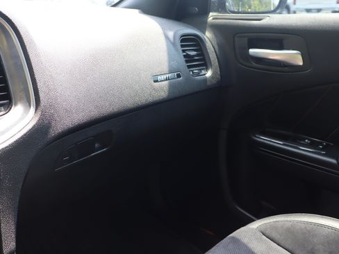 Used 2018 Dodge Charger R/T RWD image 46