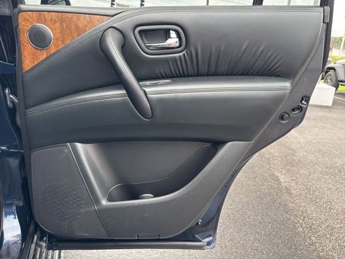 Used 2021 Nissan Armada SL w/ Captain's Chairs Package image 18