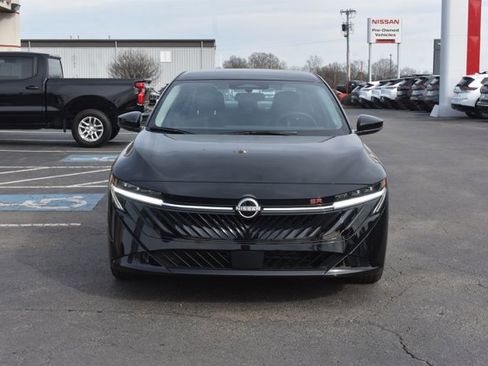 New 2026 Nissan Sentra SR w/ Floor Mat Package image 2