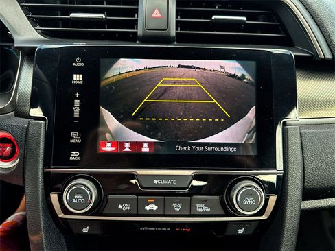 Used 2018 Honda Civic EX image 17