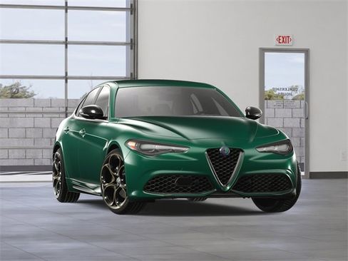 New 2025 Alfa Romeo Giulia image 8