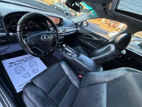 Used 2013 Lexus LS 460 AWD image 10