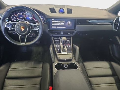 Used 2023 Porsche Cayenne Coupe AWD/4WD image 10