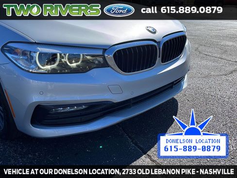 Used 2018 BMW 530i xDrive w/ Premium Package image 16