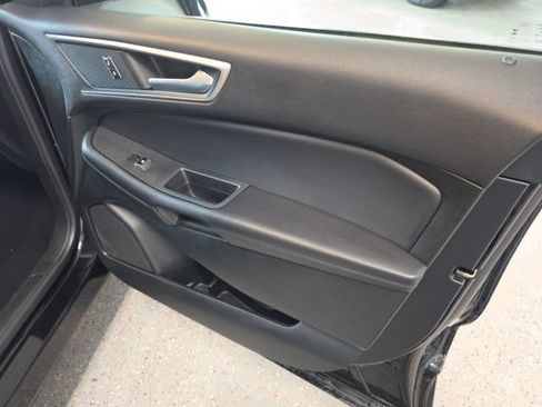 Used 2024 Ford Edge SEL AWD/4WD image 16