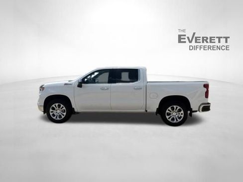 Used 2024 Chevrolet Silverado 1500 LTZ w/ Z71 Off-Road Package AWD/4WD image 4