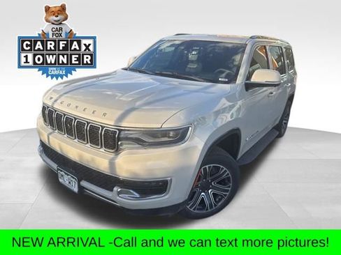 Used 2022 Jeep Wagoneer Series III w/ Convenience Group I AWD/4WD image 1