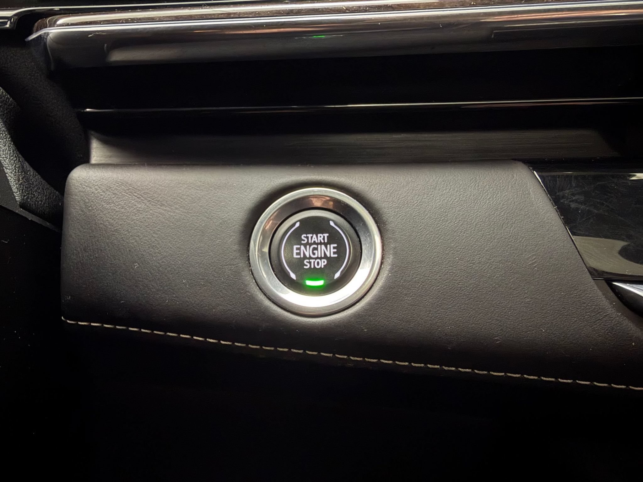 Used 2021 Cadillac Escalade Sport Platinum AWD/4WD image 14