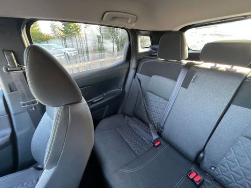 Used 2025 Nissan Kicks SV image 37