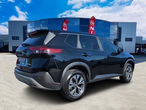 Certified 2023 Nissan Rogue SV image 3