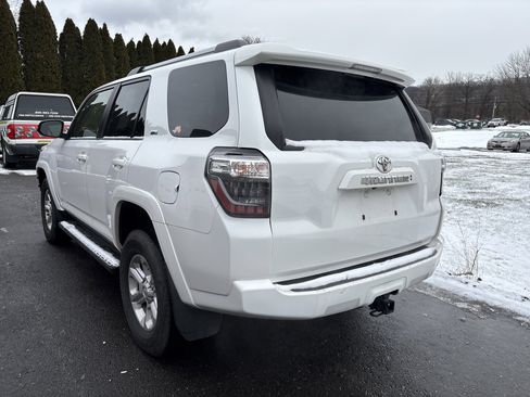 Used 2024 Toyota 4Runner SR5 Premium image 6