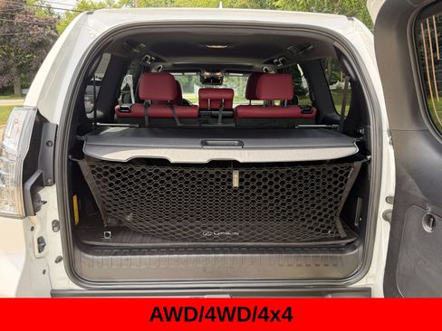 Used 2023 Lexus GX 460 Premium w/ Premium Package AWD/4WD image 9