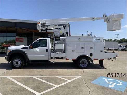 Used 2016 Ford F550 2WD Regular Cab Super Duty image 6