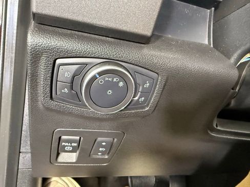 Used 2018 Ford F150 XLT w/ Equipment Group 301A Mid AWD/4WD image 23