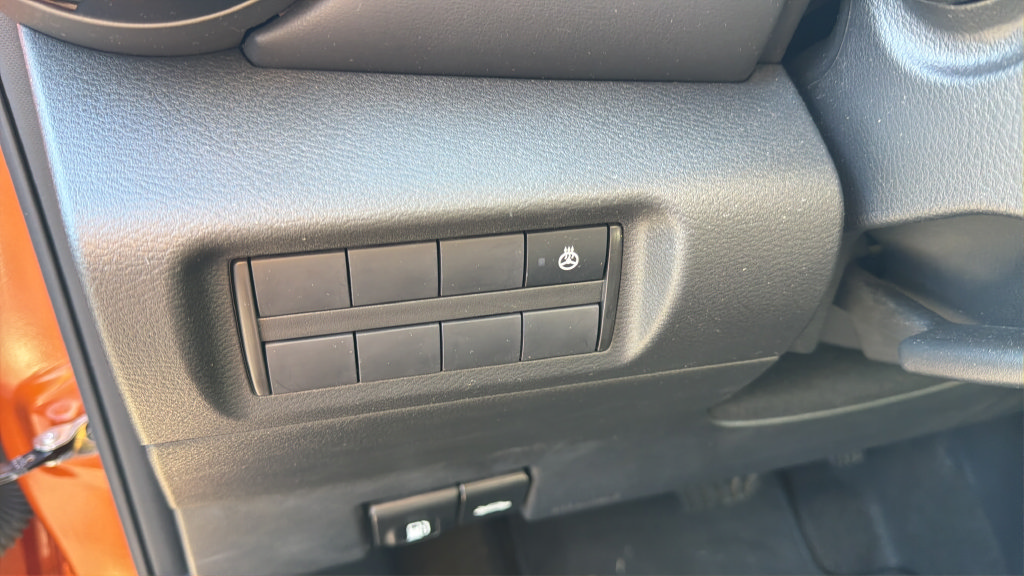 Used 2023 Nissan Kicks SR w/ SR Premium Package FWD image 20