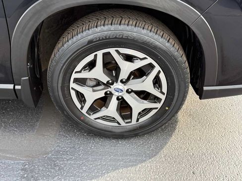 Certified 2023 Subaru Forester Premium AWD/4WD image 7