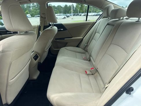 Used 2016 Honda Accord EX image 31