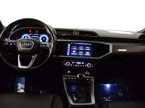 Certified 2022 Audi Q3 2.0T Premium w/ Convenience Package image 13