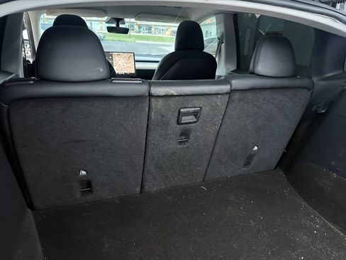 Used 2021 Tesla Model Y 2WD image 11