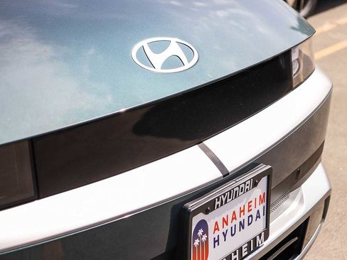 New 2026 Hyundai Ioniq 5 SE image 5