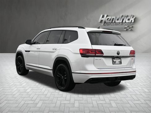 Used 2023 Volkswagen Atlas SEL R-Line image 8