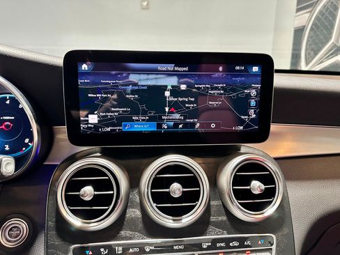 Certified 2022 Mercedes-Benz GLC 300 4MATIC image 10
