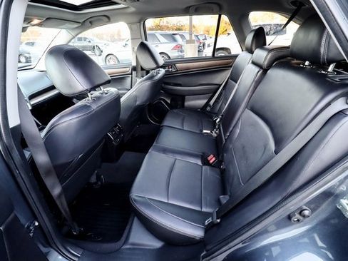 Used 2017 Subaru Outback 3.6R Limited image 38