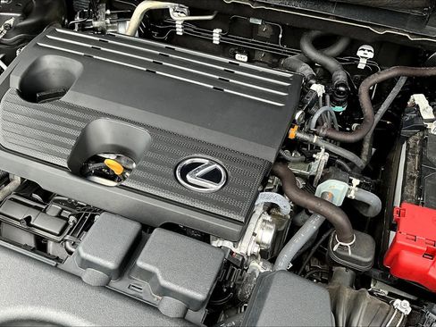 Used 2025 Lexus NX 250 FWD w/ Towing Package (2000 Lbs) image 30