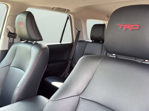 Used 2023 Toyota 4Runner TRD Off-Road Premium w/ Off Road Premium Plus Package AWD/4WD image 9