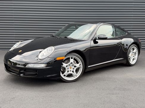 Used 2006 Porsche 911 Carrera RWD image 1