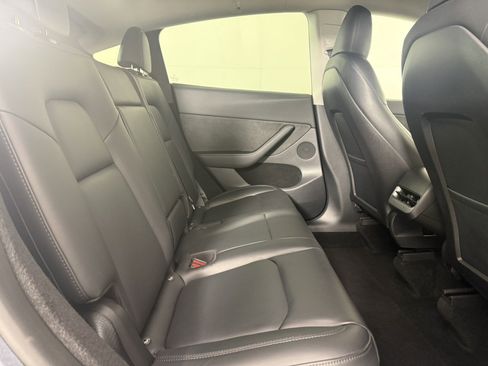 Used 2023 Tesla Model Y Long Range image 13