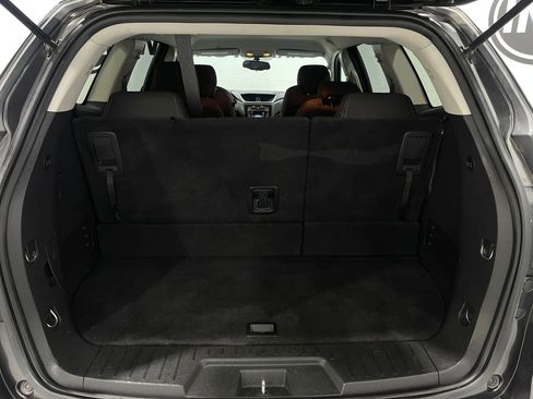 Used 2016 Chevrolet Traverse LT w/ Style and Technology Package FWD image 27