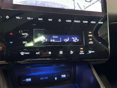 Used 2023 Hyundai Tucson Limited image 31