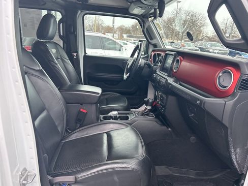 Certified 2018 Jeep Wrangler Unlimited Rubicon image 19